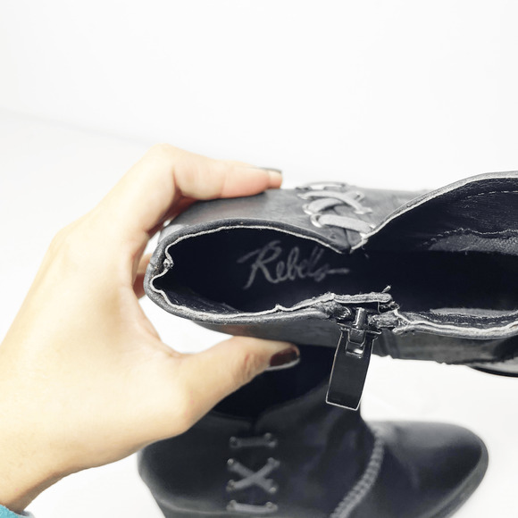 Rebels Chastity Ankle Bootie Black vegan leather whipstitch heeled Womens US 6 - Picture 5 of 5